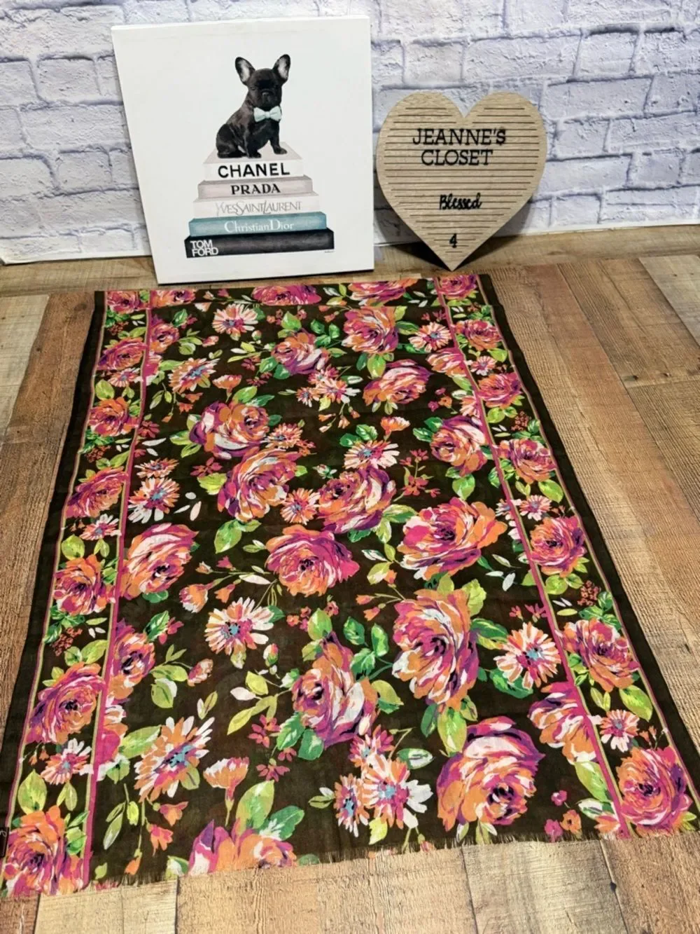 Vera Bradley oblong floral colorful scarf